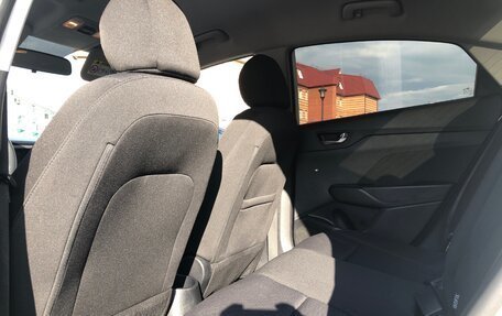 Hyundai Solaris II рестайлинг, 2019 год, 1 399 000 рублей, 11 фотография