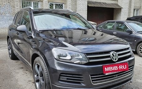 Volkswagen Touareg III, 2013 год, 1 900 000 рублей, 2 фотография