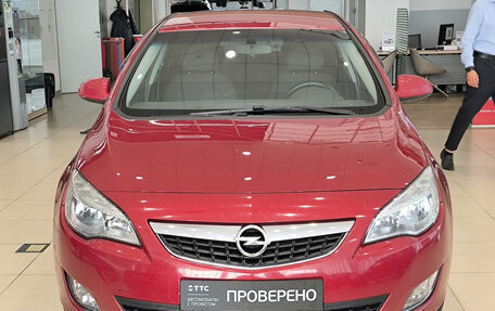 Opel Astra J, 2011 год, 550 000 рублей, 2 фотография