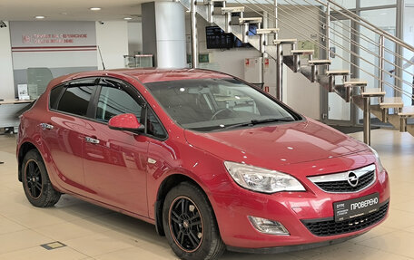 Opel Astra J, 2011 год, 550 000 рублей, 3 фотография