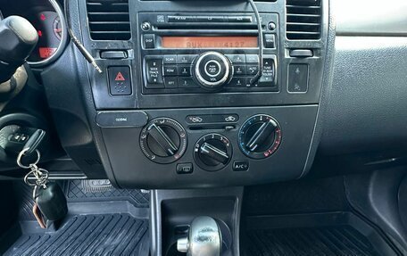 Nissan Tiida, 2010 год, 970 000 рублей, 9 фотография