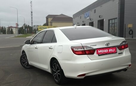 Toyota Camry, 2017 год, 2 550 000 рублей, 3 фотография