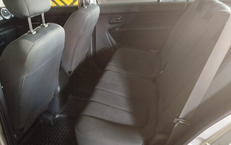 KIA Carens III (RP), 2011 год, 620 000 рублей, 21 фотография