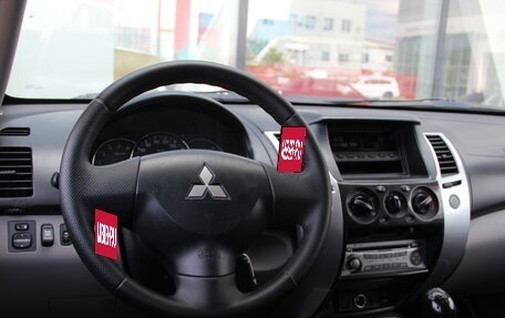 Mitsubishi Pajero Sport II рестайлинг, 2012 год, 1 350 000 рублей, 10 фотография