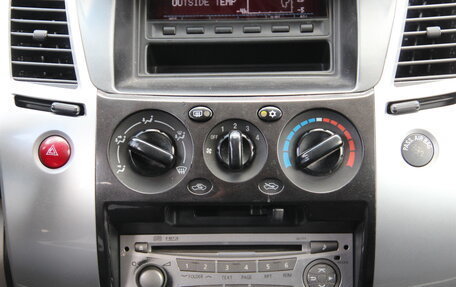 Mitsubishi Pajero Sport II рестайлинг, 2012 год, 1 350 000 рублей, 18 фотография