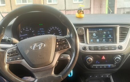 Hyundai Solaris II рестайлинг, 2019 год, 1 200 000 рублей, 5 фотография