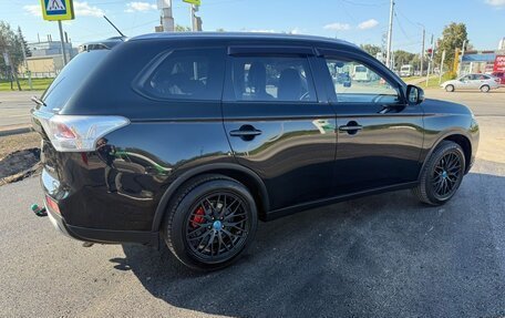 Mitsubishi Outlander III рестайлинг 3, 2014 год, 1 550 000 рублей, 4 фотография