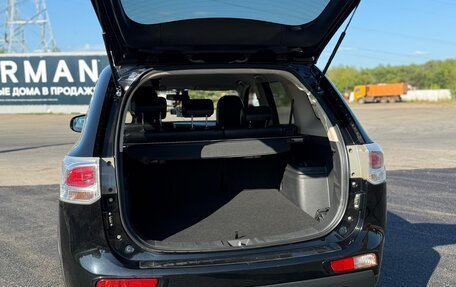 Mitsubishi Outlander III рестайлинг 3, 2014 год, 1 550 000 рублей, 18 фотография