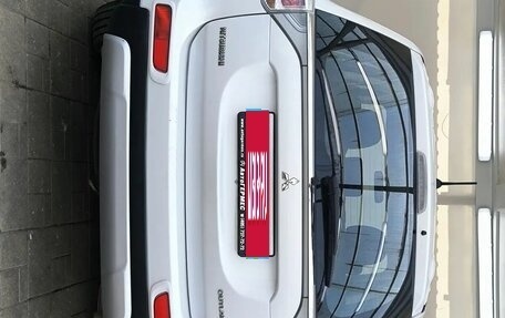 Mitsubishi Outlander III рестайлинг 3, 2014 год, 1 139 000 рублей, 3 фотография