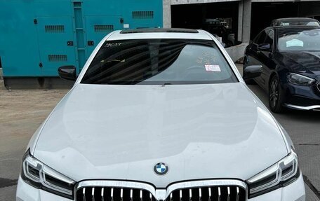BMW 5 серия, 2022 год, 3 200 000 рублей, 2 фотография
