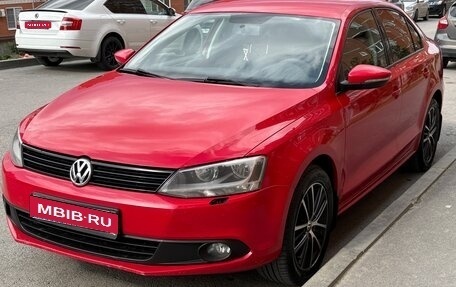Volkswagen Jetta VI, 2011 год, 980 000 рублей, 1 фотография
