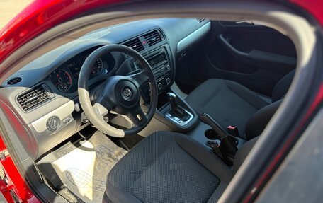 Volkswagen Jetta VI, 2011 год, 980 000 рублей, 8 фотография