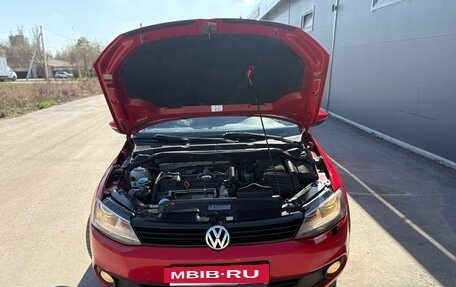 Volkswagen Jetta VI, 2011 год, 980 000 рублей, 6 фотография