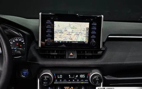 Toyota RAV4, 2022 год, 2 680 000 рублей, 12 фотография