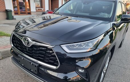 Toyota Highlander, 2025 год, 5 075 000 рублей, 13 фотография