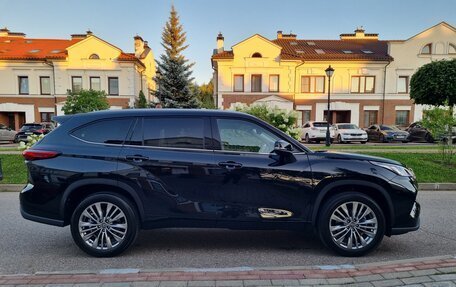 Toyota Highlander, 2025 год, 5 075 000 рублей, 9 фотография