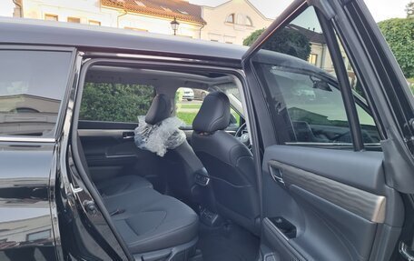 Toyota Highlander, 2025 год, 5 075 000 рублей, 23 фотография