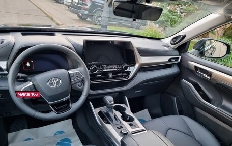 Toyota Highlander, 2025 год, 5 075 000 рублей, 17 фотография