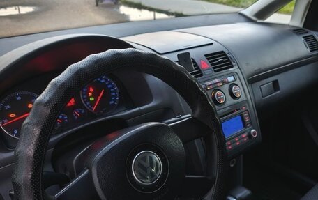 Volkswagen Touran III, 2006 год, 525 000 рублей, 8 фотография
