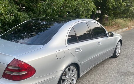 Mercedes-Benz E-Класс, 2005 год, 1 150 000 рублей, 3 фотография