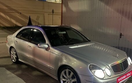 Mercedes-Benz E-Класс, 2005 год, 1 150 000 рублей, 13 фотография