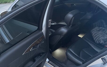 Mercedes-Benz E-Класс, 2005 год, 1 150 000 рублей, 21 фотография