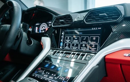 Lamborghini Urus I, 2020 год, 26 000 000 рублей, 24 фотография