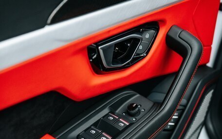 Lamborghini Urus I, 2020 год, 26 000 000 рублей, 31 фотография