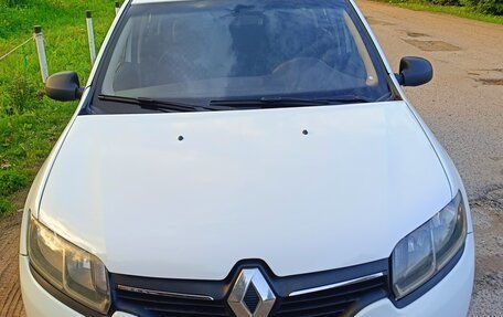 Renault Logan II, 2015 год, 670 000 рублей, 2 фотография