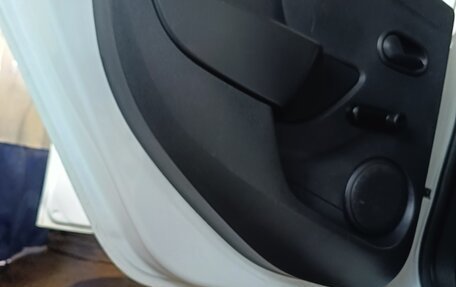 Renault Logan II, 2015 год, 670 000 рублей, 17 фотография