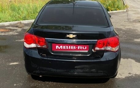 Chevrolet Cruze II, 2010 год, 580 000 рублей, 4 фотография
