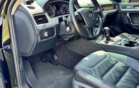 Volkswagen Touareg III, 2015 год, 2 690 000 рублей, 7 фотография