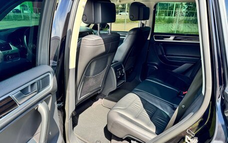 Volkswagen Touareg III, 2015 год, 2 690 000 рублей, 10 фотография