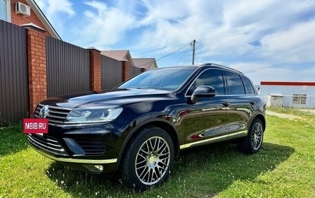 Volkswagen Touareg III, 2015 год, 2 690 000 рублей, 4 фотография