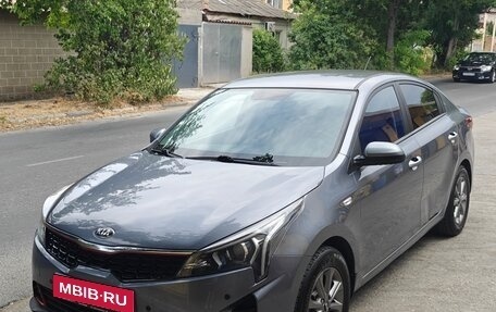 KIA Rio IV, 2020 год, 1 700 000 рублей, 1 фотография