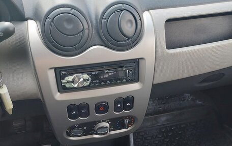 Renault Sandero I, 2011 год, 400 000 рублей, 2 фотография