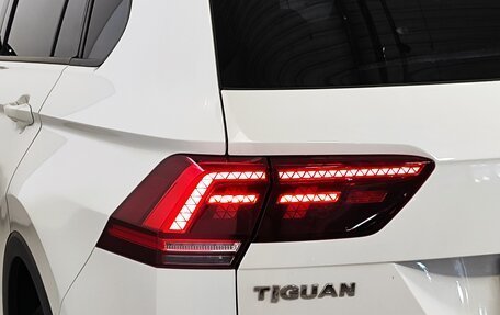 Volkswagen Tiguan II, 2019 год, 1 989 000 рублей, 6 фотография