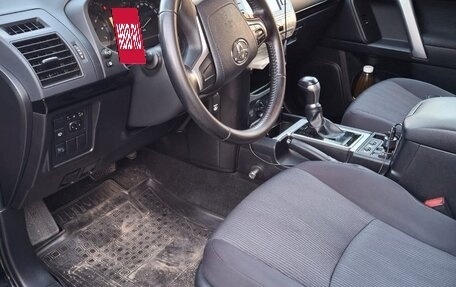 Toyota Land Cruiser Prado 150 рестайлинг 2, 2018 год, 3 450 000 рублей, 8 фотография
