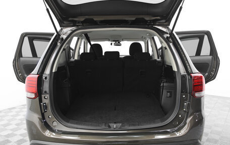Mitsubishi Outlander III рестайлинг 3, 2020 год, 2 159 000 рублей, 21 фотография