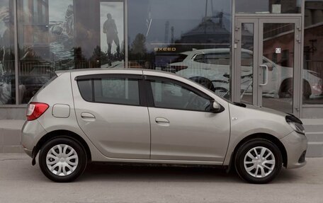 Renault Sandero II рестайлинг, 2017 год, 800 000 рублей, 4 фотография