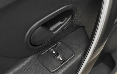 Renault Sandero II рестайлинг, 2017 год, 800 000 рублей, 16 фотография