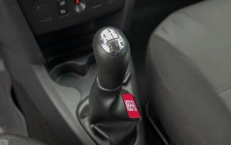 Renault Sandero II рестайлинг, 2017 год, 800 000 рублей, 15 фотография