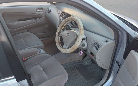 Toyota Prius IV XW50, 2000 год, 320 000 рублей, 13 фотография