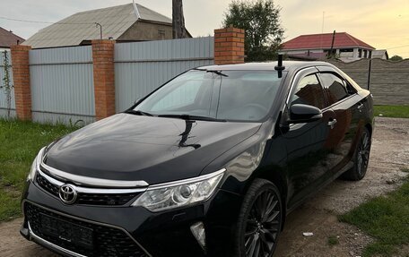 Toyota Camry, 2016 год, 2 450 000 рублей, 2 фотография