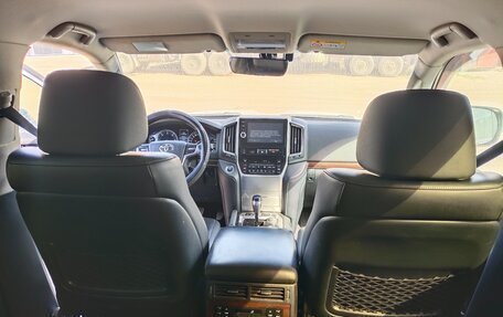 Toyota Land Cruiser 200, 2016 год, 5 900 000 рублей, 9 фотография