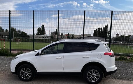 Toyota RAV4, 2015 год, 2 000 000 рублей, 8 фотография