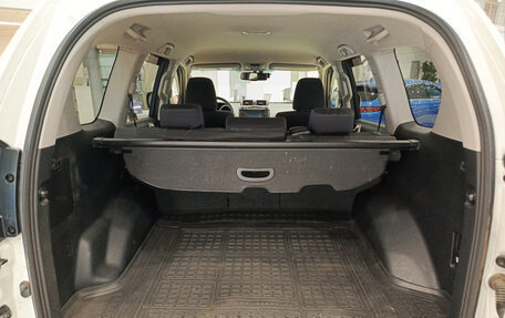 Toyota Land Cruiser Prado 150 рестайлинг 2, 2015 год, 3 690 000 рублей, 12 фотография