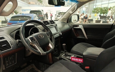 Toyota Land Cruiser Prado 150 рестайлинг 2, 2015 год, 3 690 000 рублей, 20 фотография