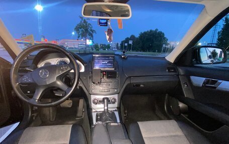 Mercedes-Benz C-Класс, 2008 год, 1 300 000 рублей, 38 фотография