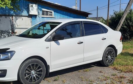 Volkswagen Polo VI (EU Market), 2017 год, 900 000 рублей, 2 фотография